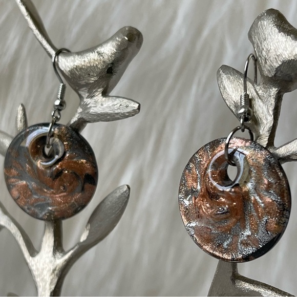 Dichroic Art Glass Gold Bronze Disc Shape Dangle Drop Silver Tone Earrings - Picture 2 of 6